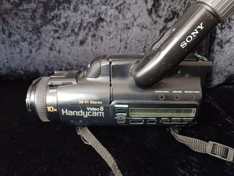 SONY CCD FX500E VIDEO CAMCORDER SPARES OR REPAIR 