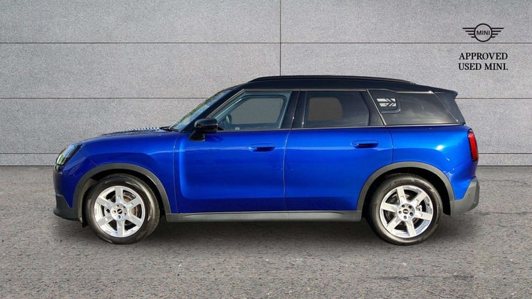  MINI Countryman 150kW E Classic 66kWh 5dr Auto Hatchback Electric Automatic