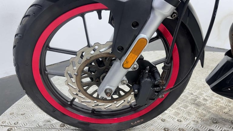 Lexmoto ZSX 125 Naked Petrol Manual Euro 4 (10 ps)