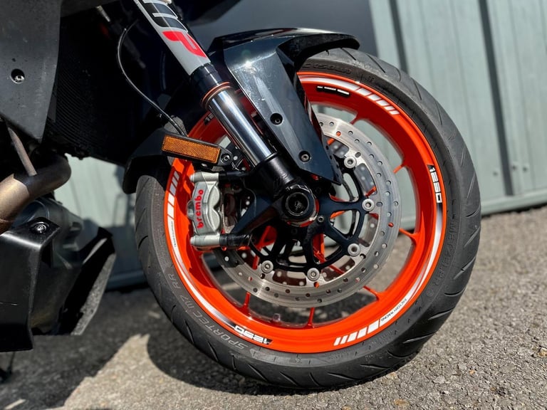 STUNNING ONE OWNER 2019/19 KTM 1290 SUPERDUKE GT MOTORCYCLE