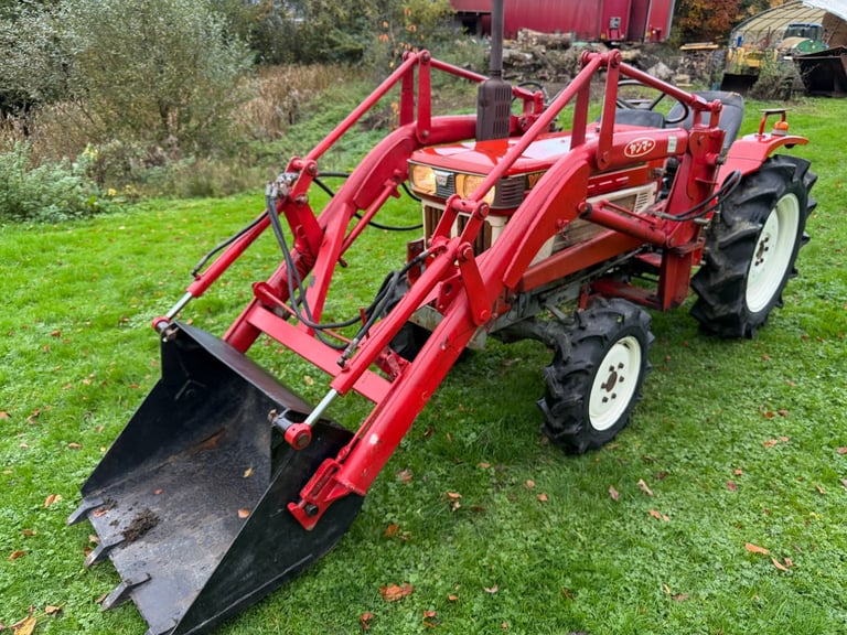 YANMAR YM2210BD 4WD TRACTOR WITH FRONT LOADER/ BUCKET ** WATCH VIDEO *** 22HP ** 1032 Hours