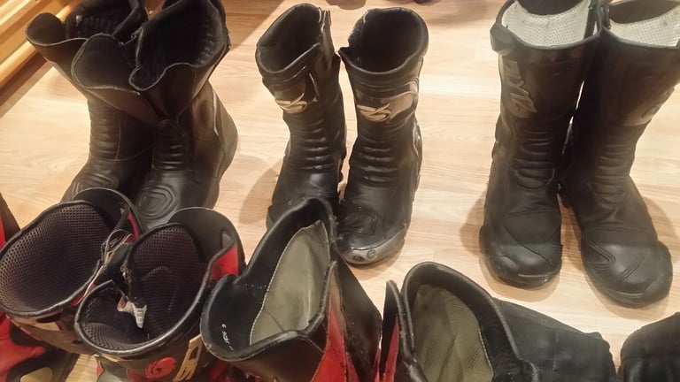 East London Motorcycle Clothing – ALL TYPES – SEE PHOTOS – EAST LONDON - 727