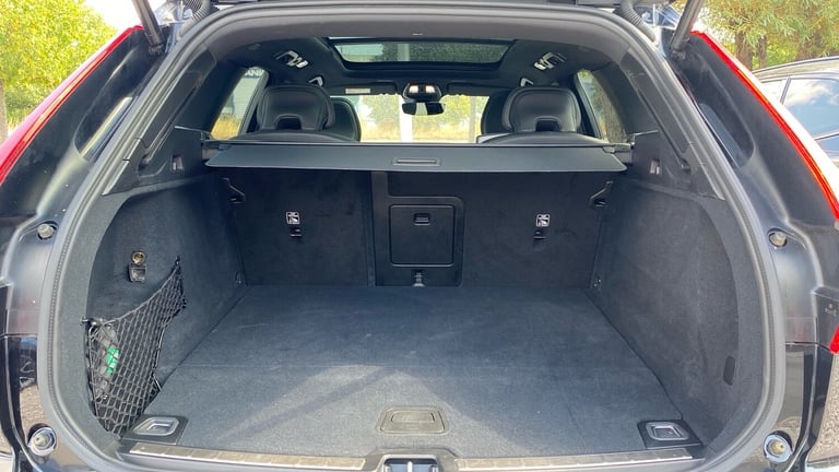 2024 Volvo XC60 2.0 T6 350 RC PHEV Plus Black Ed 5dr AWD Gtron Estate Estate Hybrid Automatic