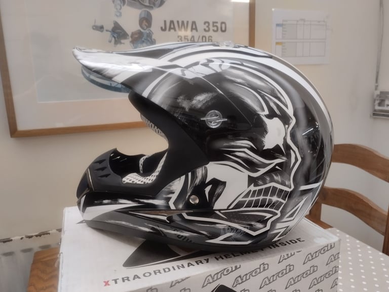 Airoh Motocross Helmet 