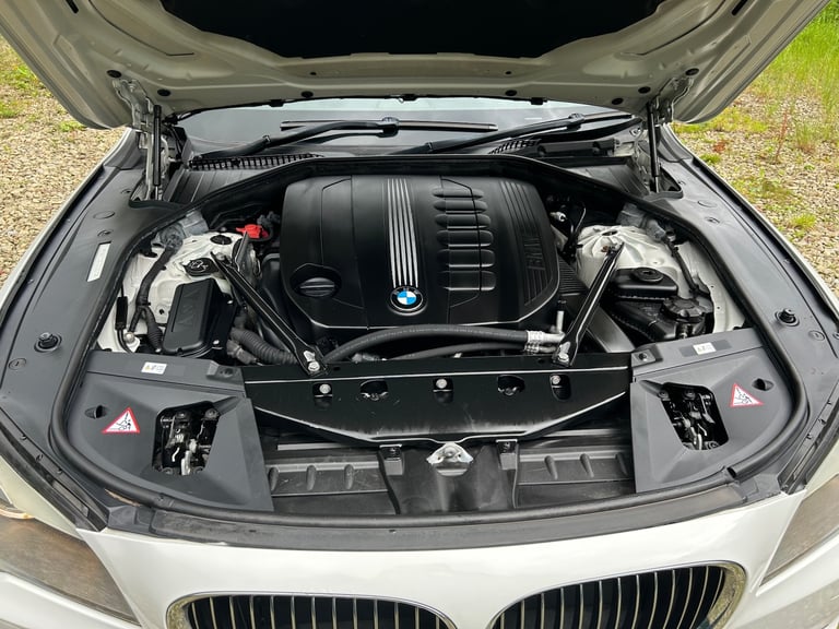 2012 BMW 7 Series 730d SE 4dr Auto SALOON Diesel Automatic
