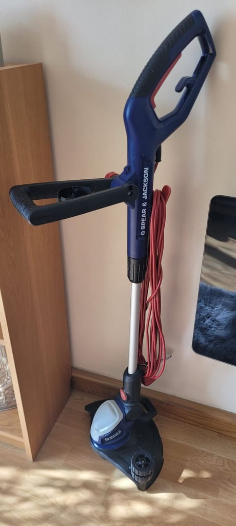 Electric strimmer