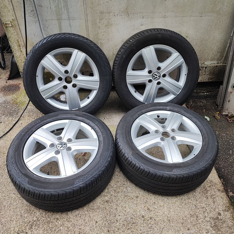 VW transporter T5 thunder/sportline alloys 17"