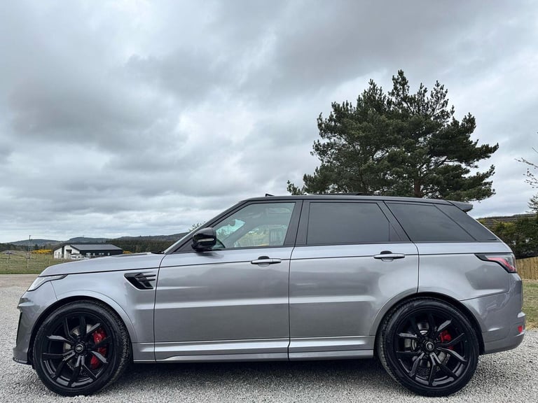 LAND ROVER RANGE ROVER SPORT 5.0 P575 V8 SVR 2020
