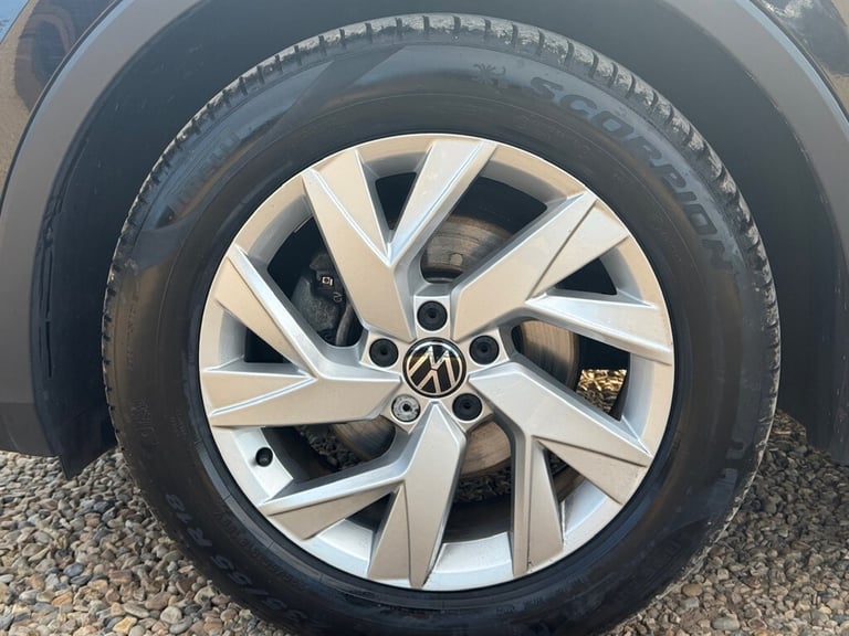 2021 Volkswagen Tiguan 1.5 TSI Life SUV 5dr Petrol Manual Euro 6 (s/s) (150 ps) SUV Petrol Manual