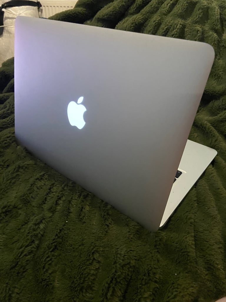 MacBook Air Model A1466 13” - needs MacOs reinstalling