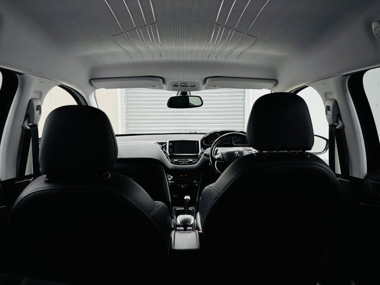 2015 Peugeot 2008 1.6 e-HDi Allure EGC Euro 5 (s/s) 5dr HATCHBACK Diesel Automatic