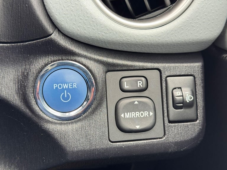  Toyota Yaris 1.5 VVT-h T Spirit CVT Euro 5 5dr Petrol/Electric Hybrid Automatic