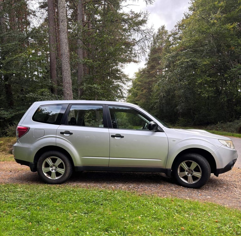 Subaru, FORESTER, Estate, 2011, Manual, 1998 (cc), 5 doors