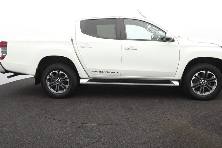 2020 Mitsubishi L200 Doublecab 2.2 Di-D Barbarian X 4WD Automatic Double Cab Pick-up Diesel Autom...