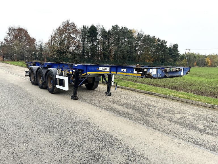 2013 MONTRACON SLIDING SKELETAL TRAILER