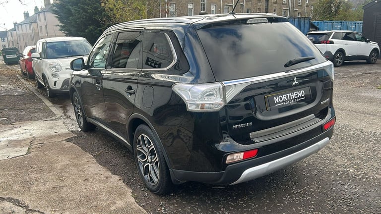 2016 Mitsubishi Outlander 2.3L GX 4 DI-D SUV 5dr Diesel Manual Euro 6 (147 bhp) SUV Diesel Manual