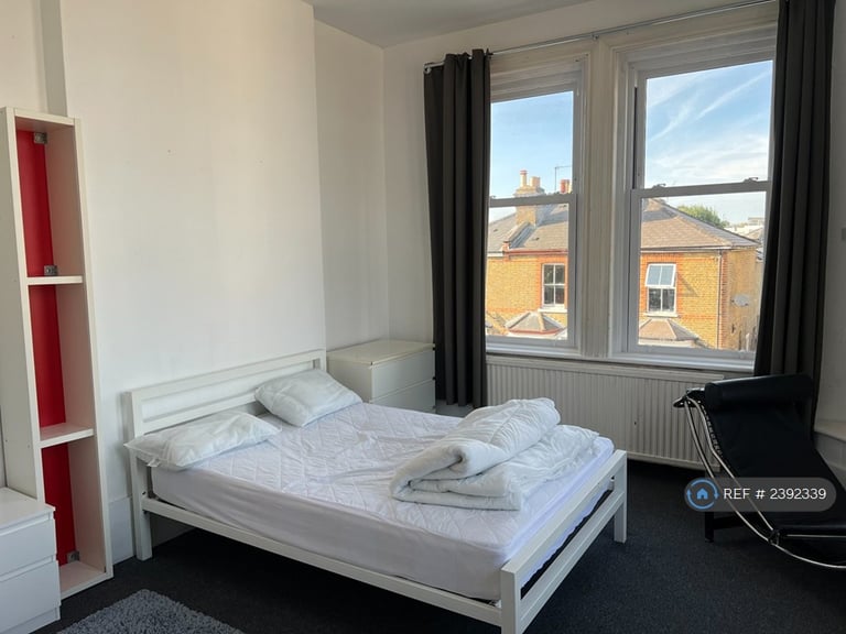 1 bedroom in The Kelly Arms, Kingston Upon Thames, KT1 (#2392339)