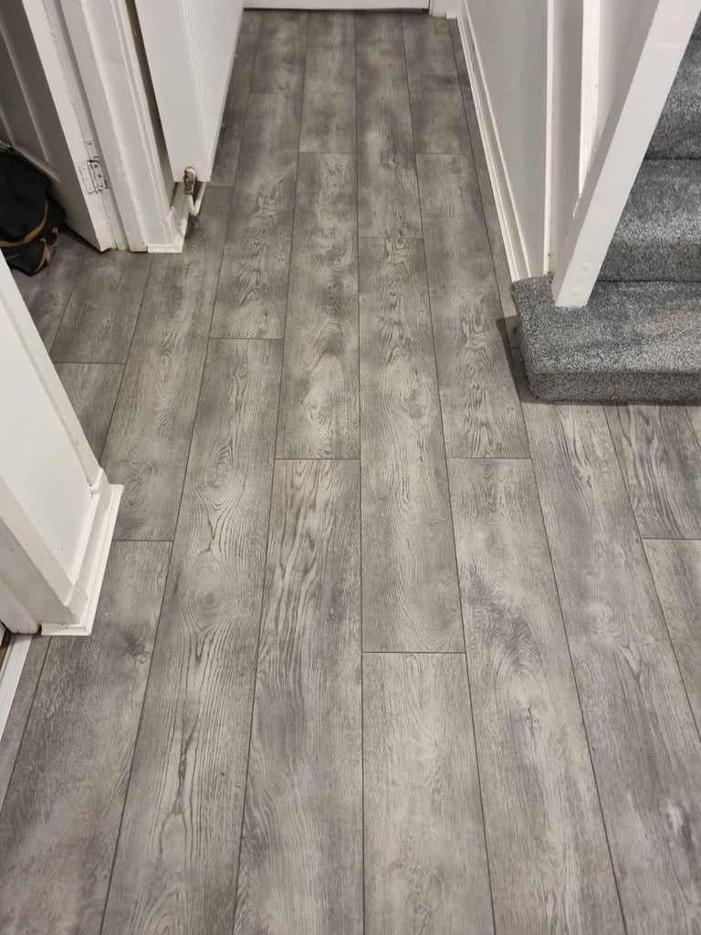 image for Laminate flooring 8mm thick 