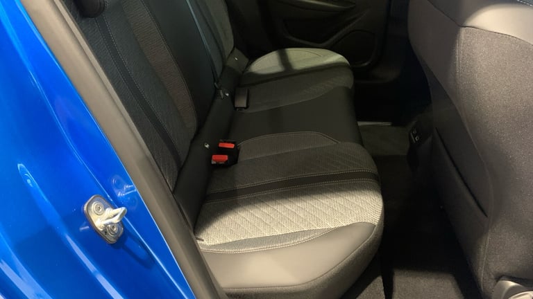 2024 Peugeot 208 1.2 HYBRID Allure Hatchback 5dr Petrol Hybrid e-DSC6 Euro 6 (s/s) (100 ps) Hatch...