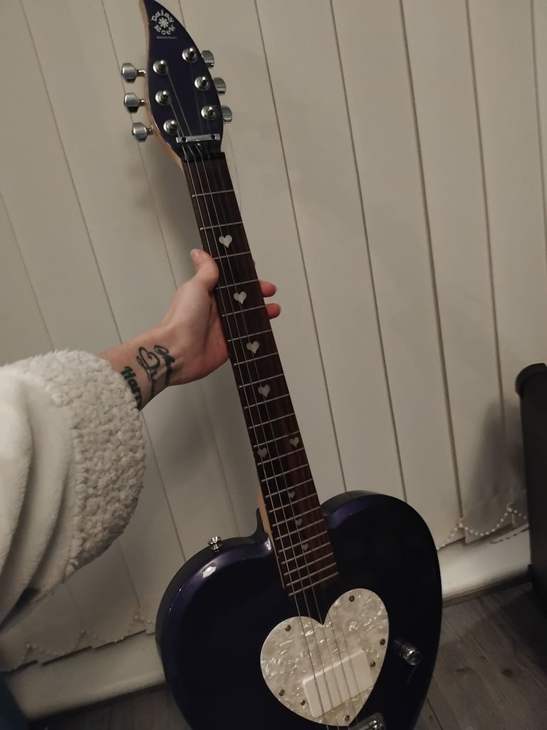 image for Daisy Rock Heartbreaker Electric Guitar