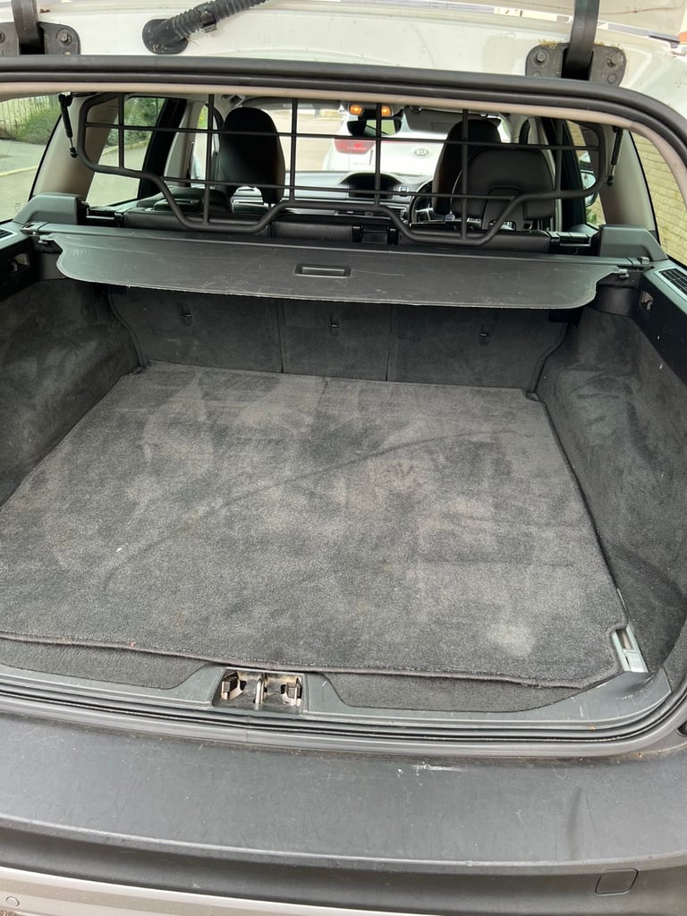 2015 Volvo, XC70 D4, 181HP SE NAV Manual