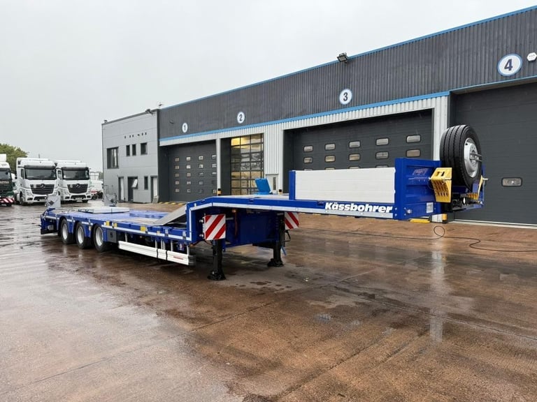 image for KASSBOHRER 3 AXLE 52,800KG EXTENDABLE LOW LOADER 