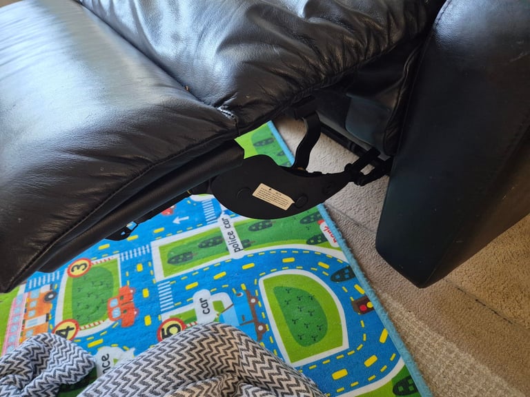 Black leather reclining 3 seater sofa 