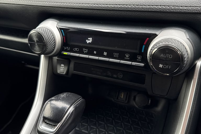 2022 Toyota RAV4 2.5 VVT-h Icon CVT Euro 6 (s/s) 5dr SUV PETROL/ELECTRIC Automatic