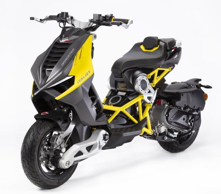 ItalJet Dragster 200cc Naked Sports Automatic Scooter Was £5299 Now £3699