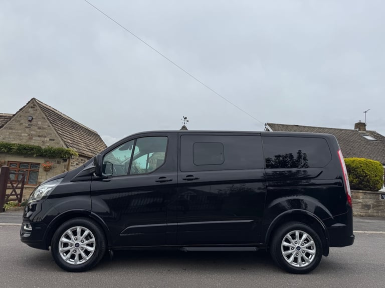 2018 Ford Tourneo Custom 2018 68 FORD TOURNEO CUSTOM 2.0 EcoBlue 130ps Low Roof 8 Seater Titanium...
