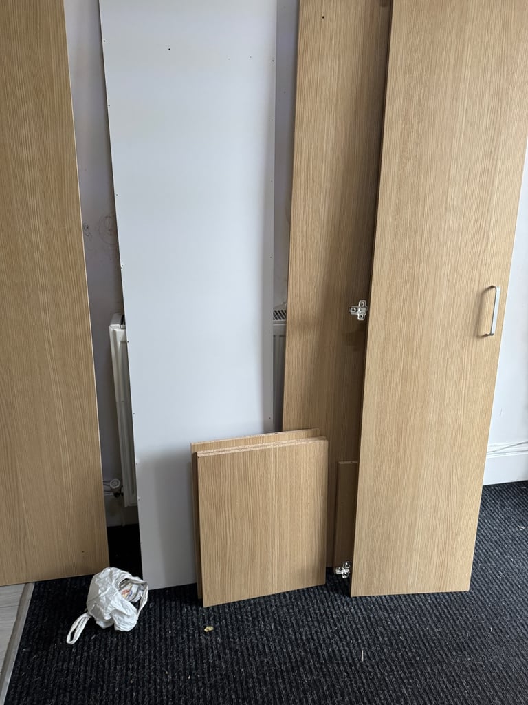 Single wardrobe, Like new