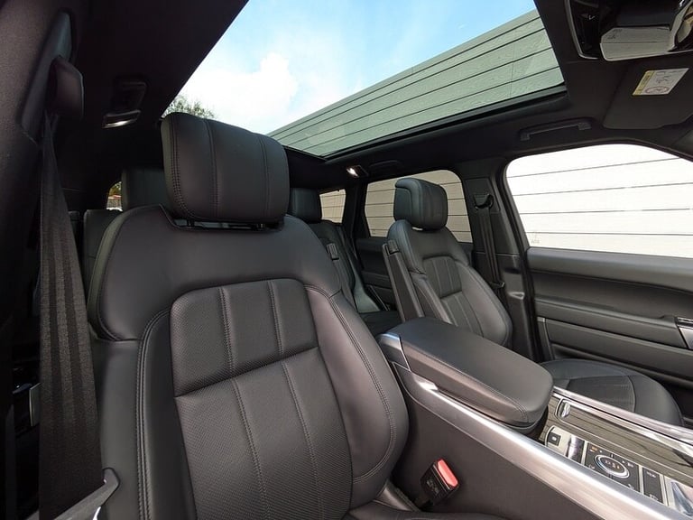 2020 Land Rover Range Rover Sport 3.0 D300 HSE Dynamic Black 5dr Auto ESTATE DIESEL Automatic