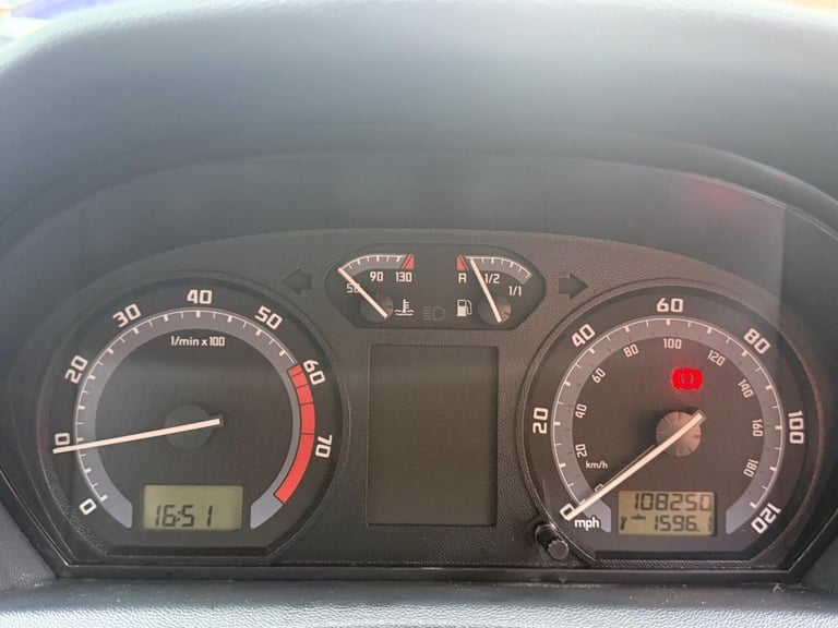 2007 Skoda Fabia 1.2 HTP 12V Ambiente 5dr HATCHBACK Petrol Manual