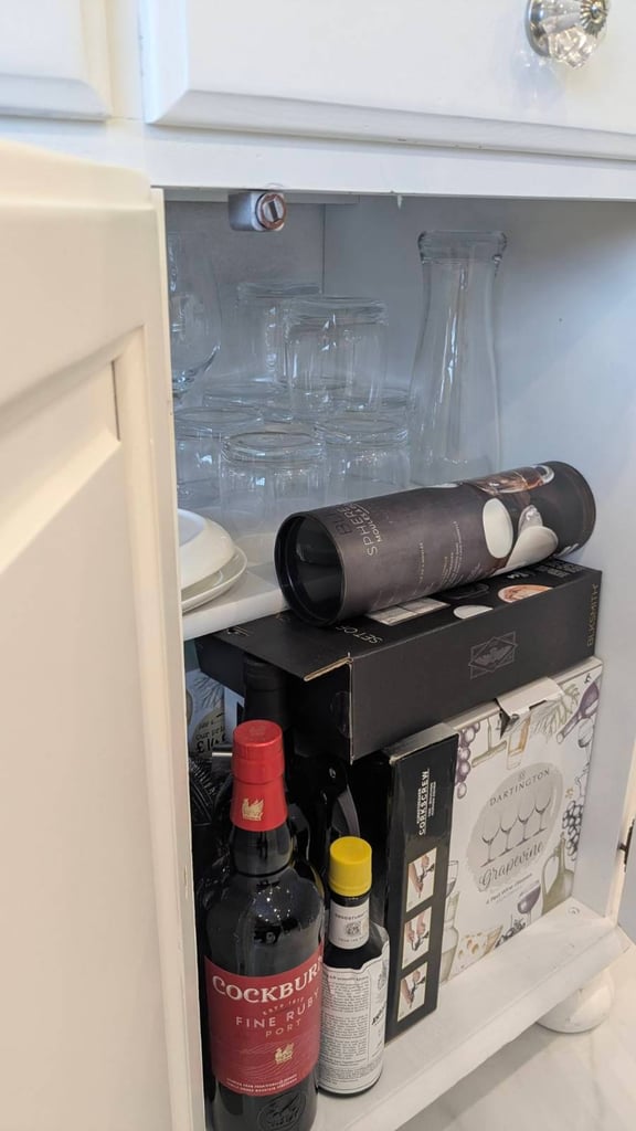 White Wooden Drinks Cabinet/Display Unit with lights