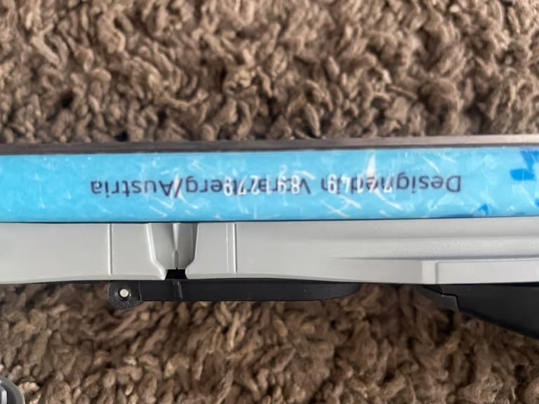 Head skis, poles and ski bag