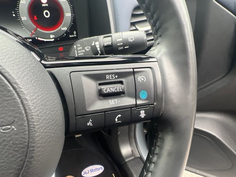  Nissan Qashqai 1.3 DiG-T MH Tekna 5dr Petrol