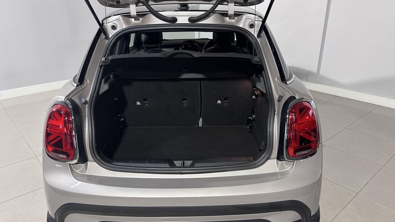 2023 MINI Hatch 1.5 Cooper Exclusive 5dr Auto [Comfort/Nav Pack] HATCHBACK PETROL Automatic