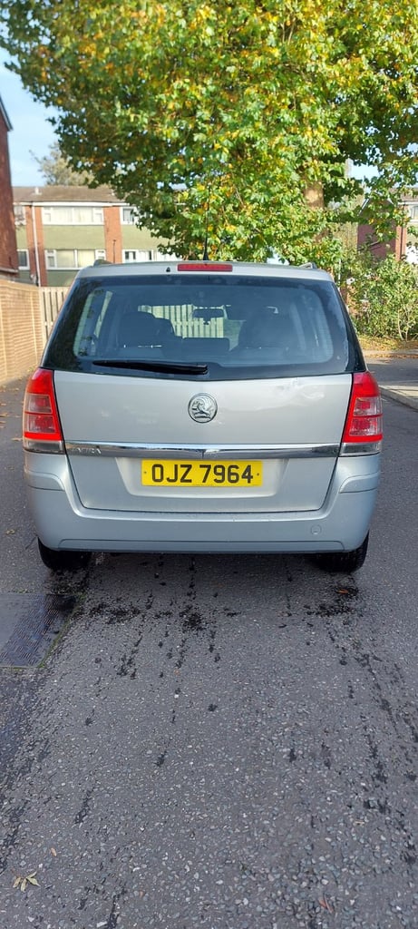 2009 Vauxhall Zafira 1.6 LONG MOT FSH Drives Superb