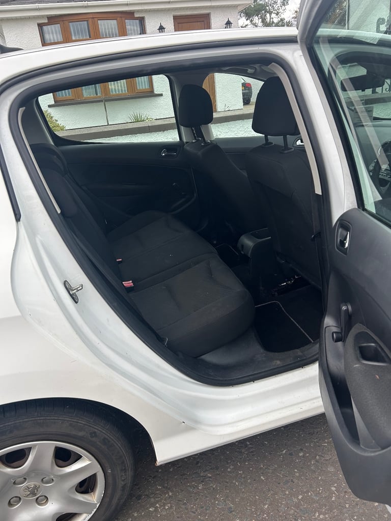 Peugeot, 308, Hatchback, 2009, Manual, 1560 (cc), 5 doors