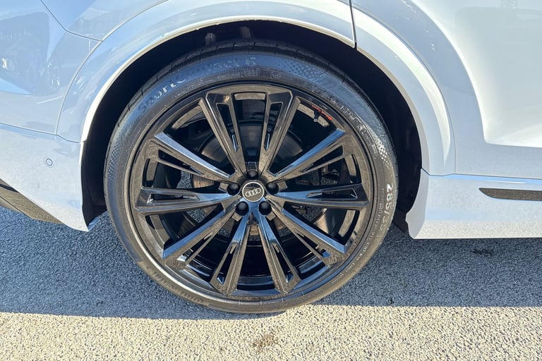 2025 Audi SQ8 4.0 TFSI V8 Black Edition Tiptronic quattro Euro 6 (s/s) 5dr SUV Automatic