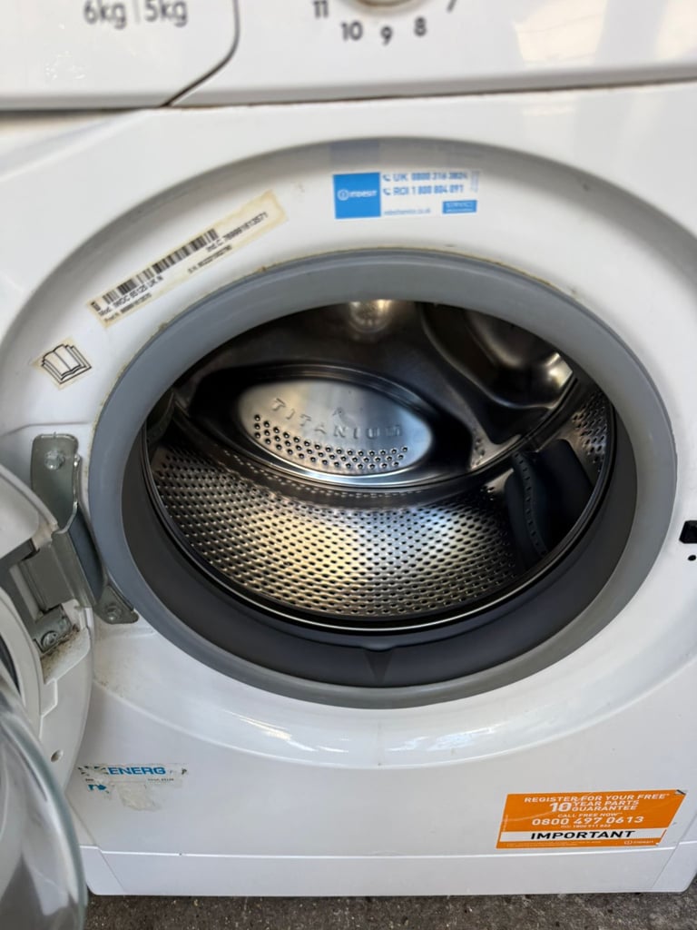 Indesit 6+5kg Washer Dryer Withh Free Deliveryy N Warranty 