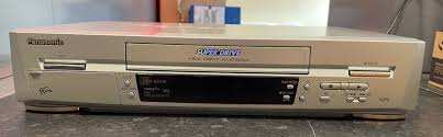 PANASONIC NV-SJ420B-S Video Cassette Player/Recorder VCR/VHS SUPER DRIVE, champagne