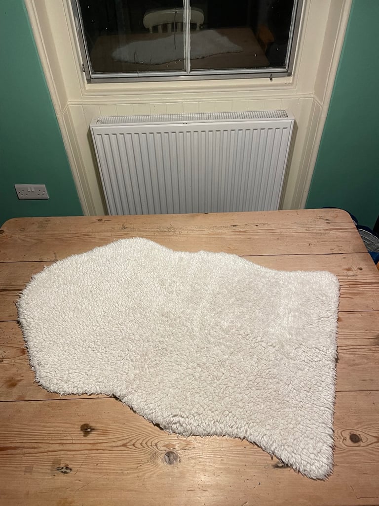 IKEA Toftlund faux sheepskin - free to a good home!