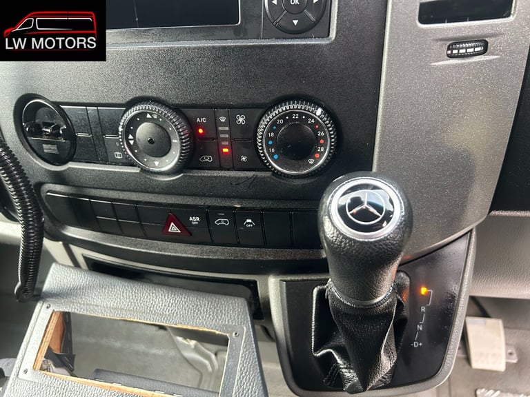 MERCEDES BENZ SPRINTER 519 CDI DIRECT EX AMBULANCE SERIVICS 2017 17 REG EURO 6