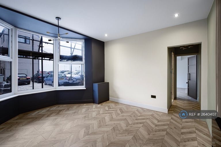 2 bedroom flat in Filey Place, Blackpool, FY1 (2 bed) (#2640407)