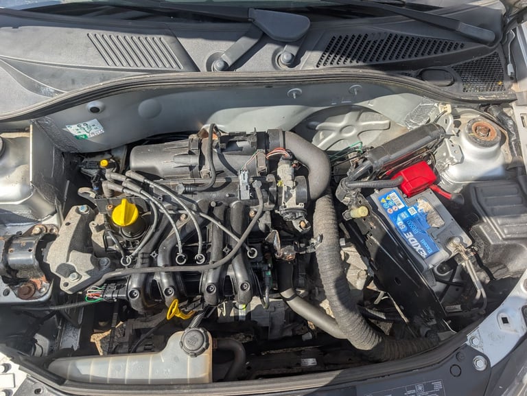 Renault Clio MK2 1.2 45k miles new clutch recent timing belt 3 dr