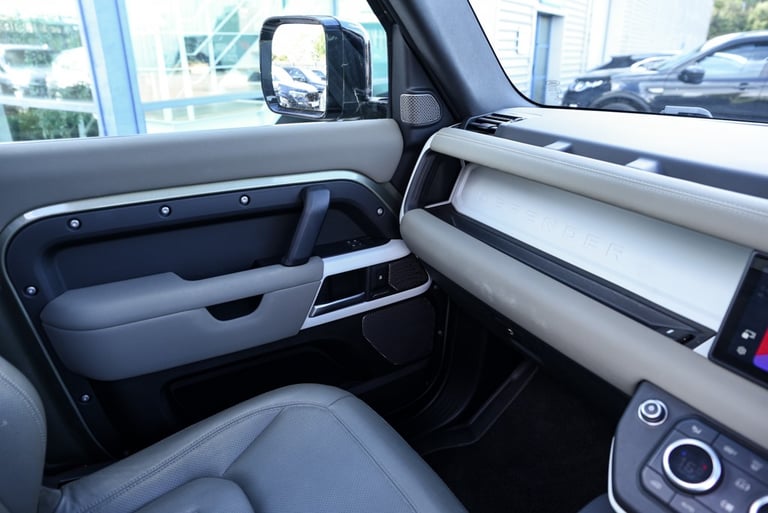 2021 Land Rover Defender 90 2.0 P300 X-Dynamic SE SUV 3dr Petrol Auto 4WD Euro 6 (s/s) (300 ps) S...