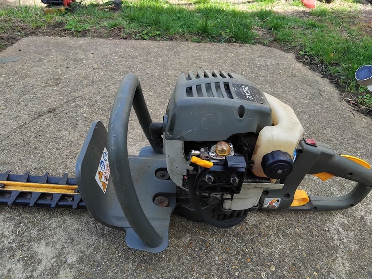 Ryobi hedge trimmer 