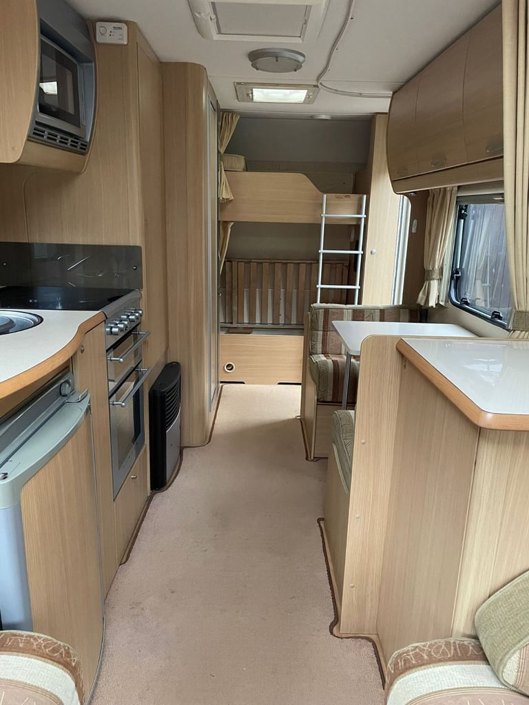 Abbey Expression 550 Michael Jordan Caravan