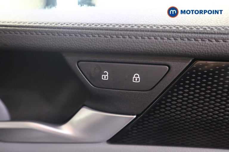 2025 Volkswagen Passat 1.5 TSI eHybrid Life 5dr DSG ESTATE PETROL/ELECTRIC Automatic